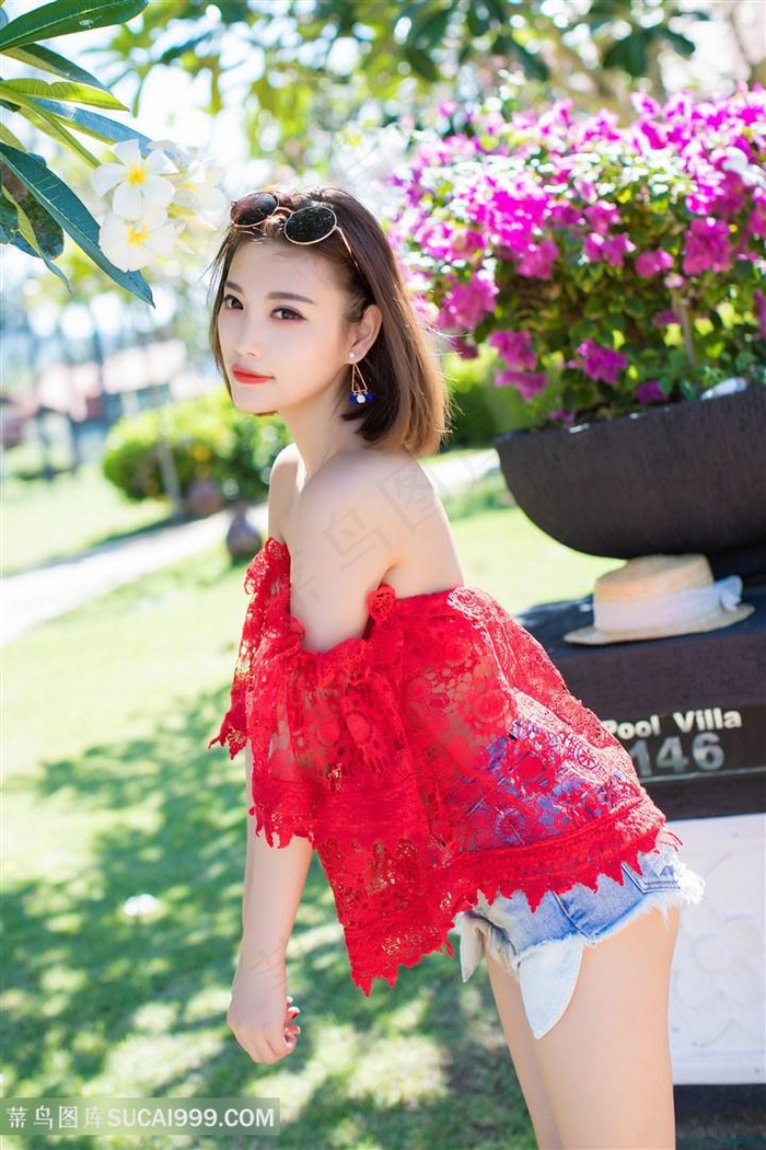 高清户外短发美女写真