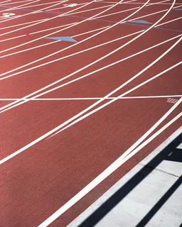 红色田径跑道图片