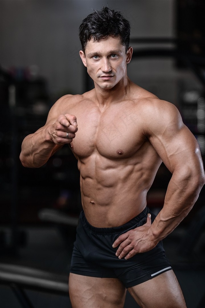 发达肌肉健身男子模特摄影高清图片