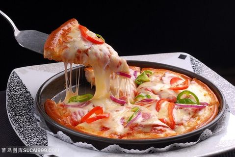 烤鸡批萨的美食图片