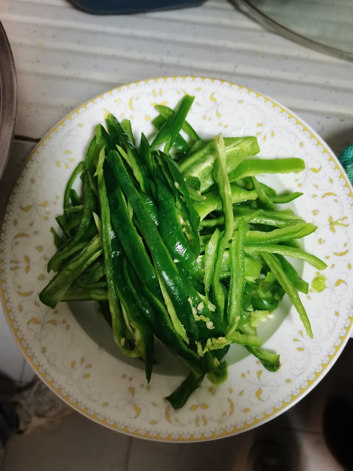 青椒丝备菜菜品图片