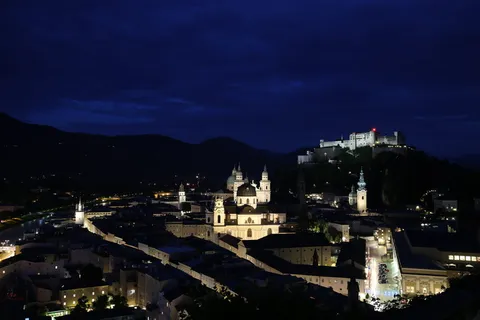 高清唯美城市灯光夜景 高清唯美城市灯光夜景