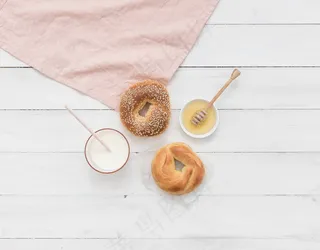 蜂蜜甜甜圈图片