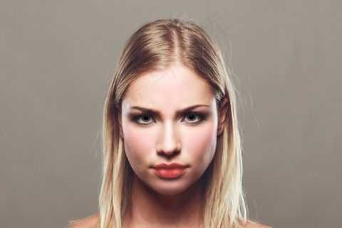 长直发美女头像图片