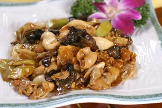 糖蒜溜肥肠    26元