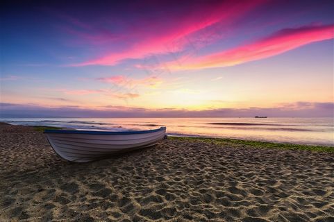 美丽的晚霞海滩景色高清图片