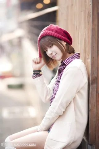 日韩美女许允美