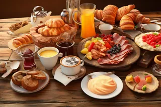 下午茶面包果汁咖啡摄影图