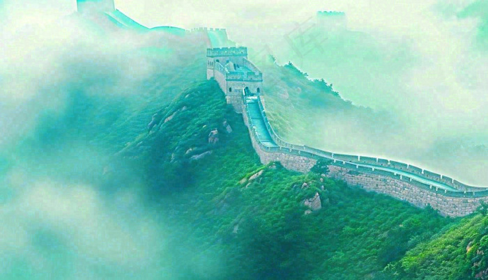 高山白云中国风长城庄严风景