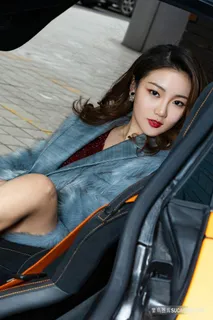 韩国*车模美女盗摄图片高清