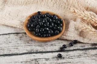 黑小豆摄影图片