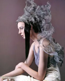 时尚发型另类美女素材