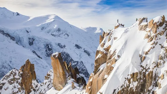 唯美高清雪山雪景