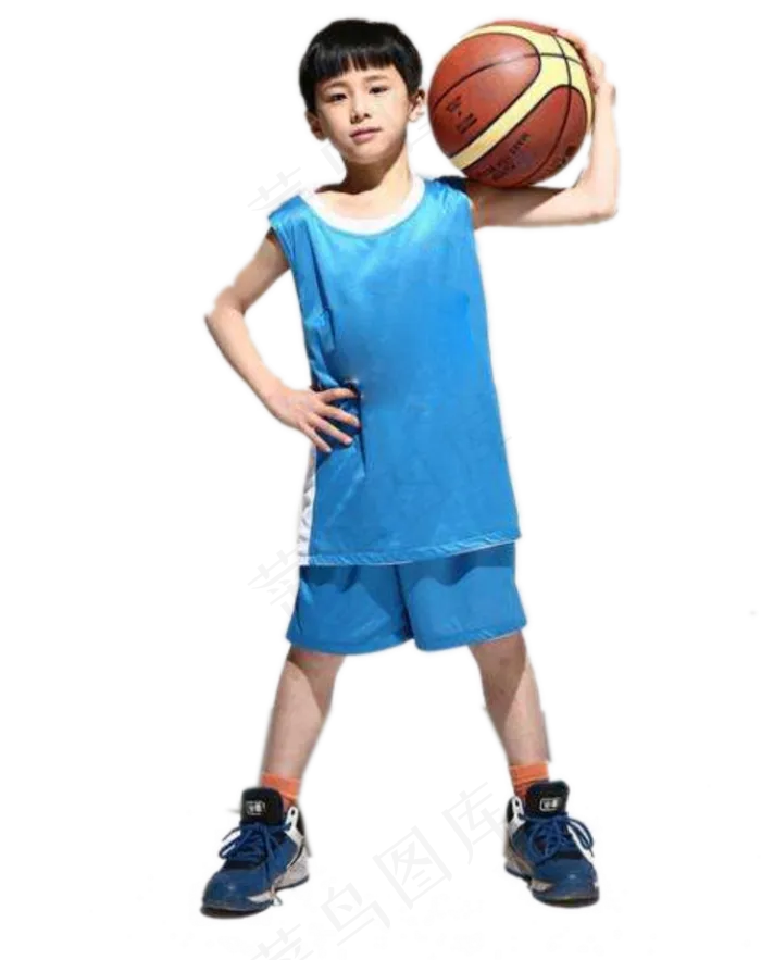 打篮球的少年