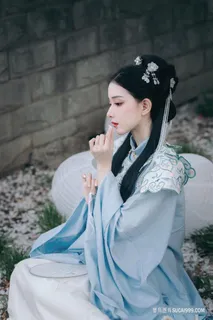 高清蓝衣古装古风写真美女图片