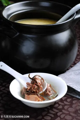 汤野菌煲老鸭