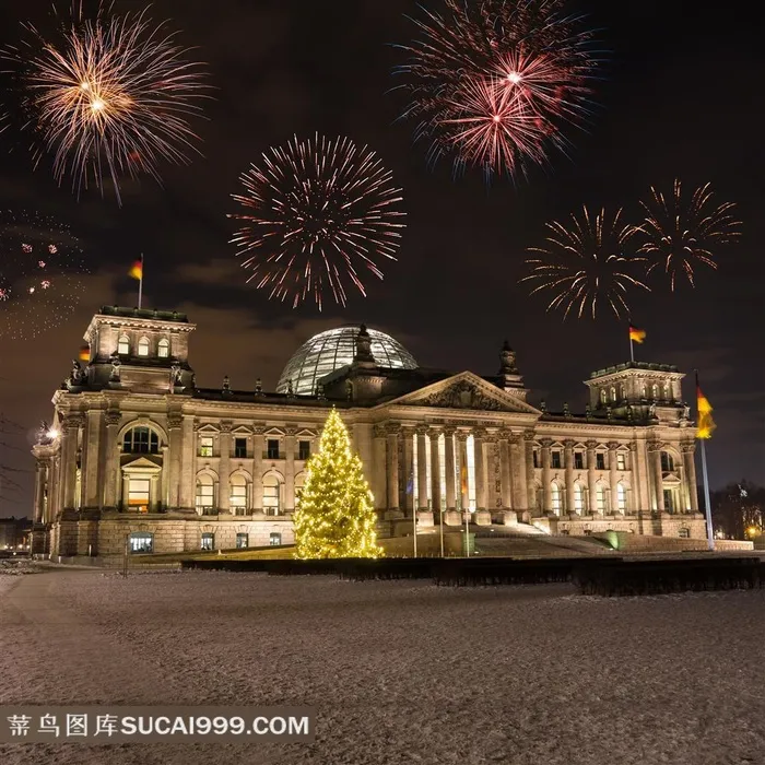 欧式宫殿建筑夜景烟花图片