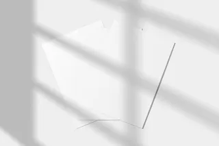 三张黑白灰简约平铺光影海报样机