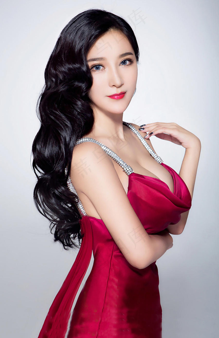 封面时尚美女