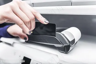 pos机刷卡消费手势高清图片