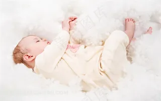 睡眠中的可爱外国宝宝高清图片