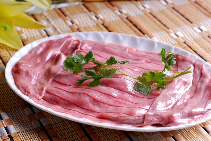 美食鲜牛舌