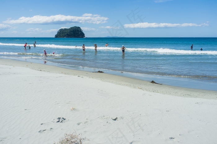 碧海蓝天海滩图片