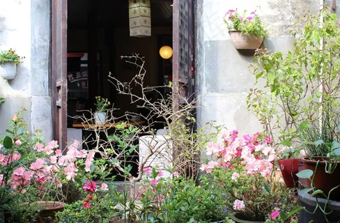 苏州昆山周庄青年旅舍小院一角