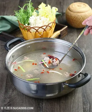 汽锅红枣肉丸汤