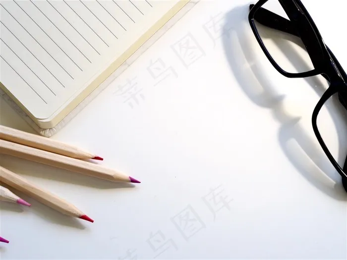 职场任务办公桌桌面