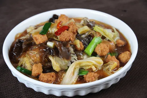 白菜粉条烧丸子 白菜粉条烧丸子