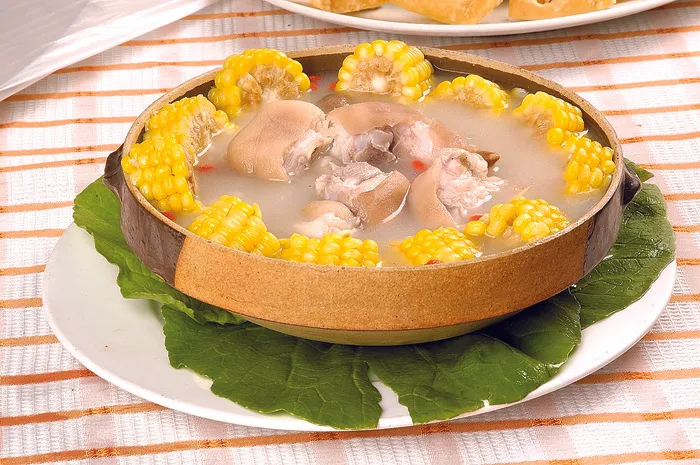 粗粮炖猪蹄