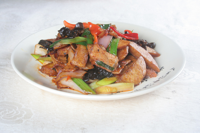 贴饼子炒腌肉 16