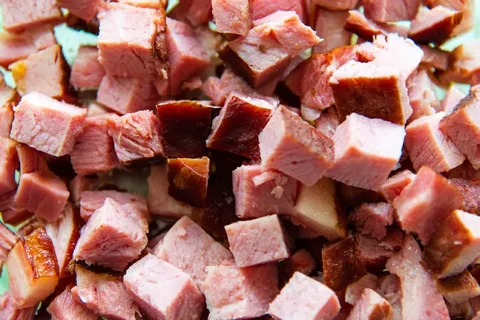 烟熏肉丁图片 烟熏肉丁图片