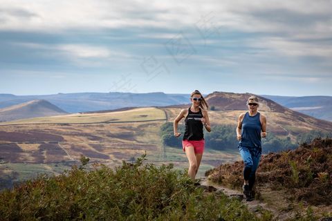 外国跑步女人图片素材 外国跑步女人图片素材
