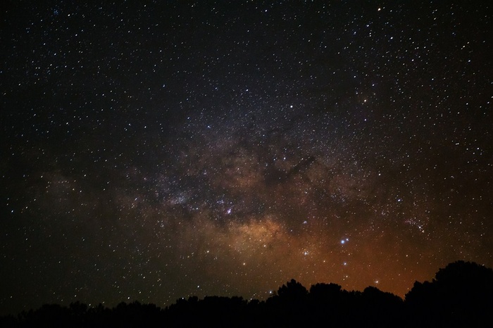 暗棕色星空图片