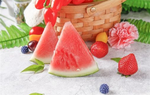 新鲜清爽西瓜图片