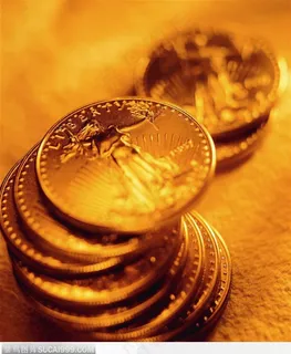 堆叠的金币近景背景大图 堆叠的金币近景背景大图
