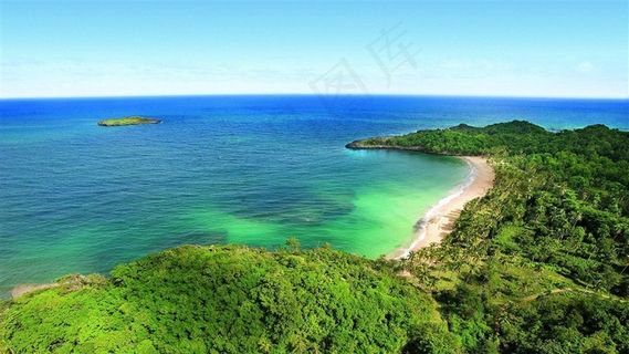 蓝天碧海绿树岸 蓝天碧海绿树岸