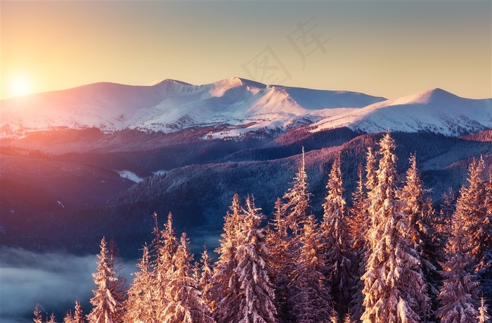 唯美雪山景色高清图片