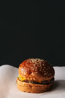 黄色美味汉堡摄影素材 黄色美味汉堡摄影素材