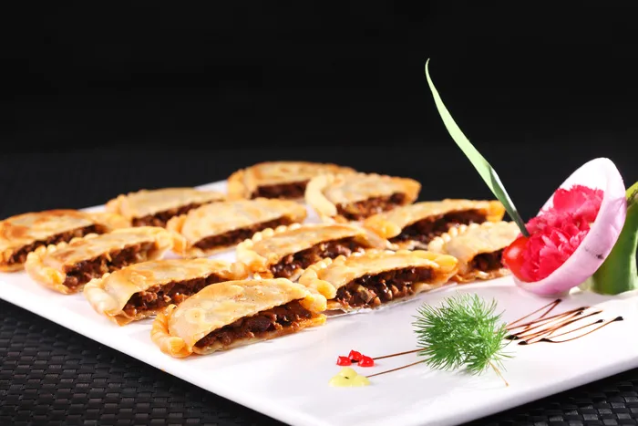 香酥牛肉盒 (3)
