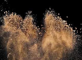 炸弹爆炸的焰火高清图片