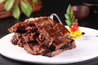 特色酱鸭 (1)