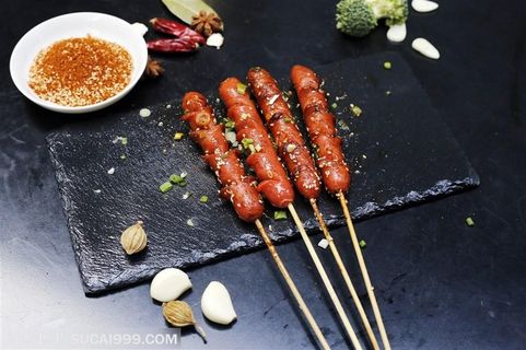烤香肠美食摄影图片中华美食