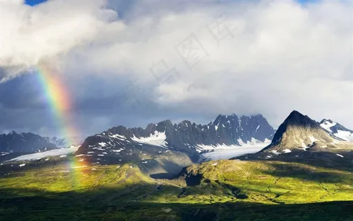 彩虹雪山 