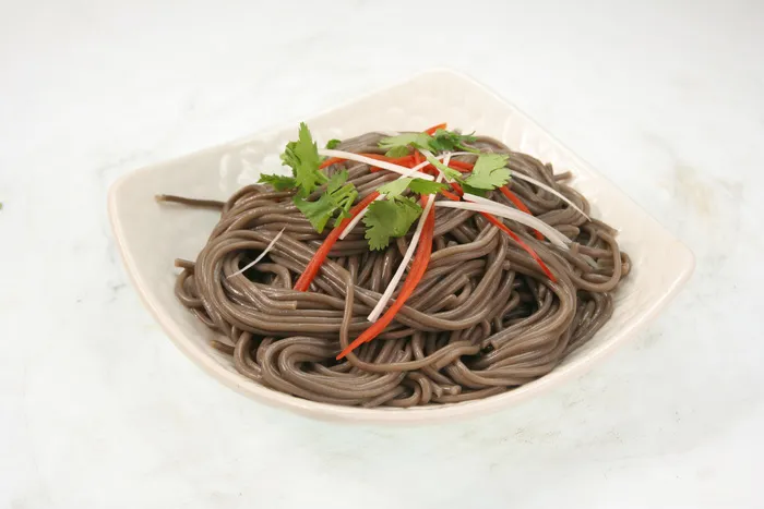 21 酸辣蕨根粉-华宴都