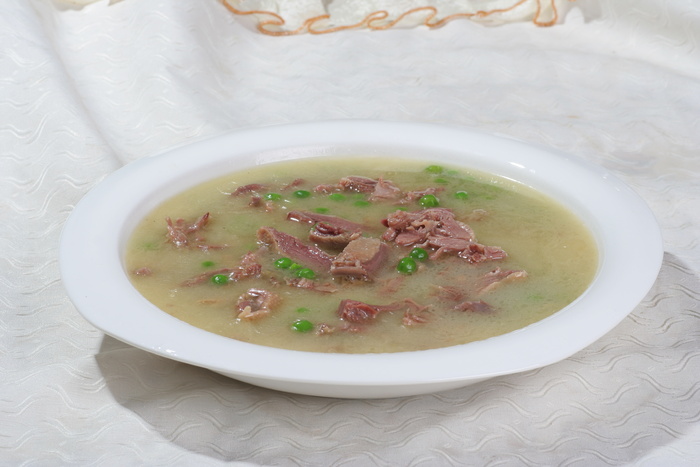  鲜豌豆炖凤鹅 