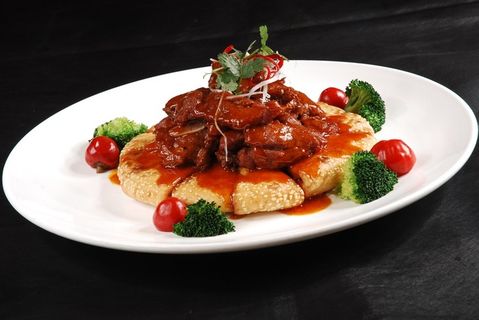 锅盔牛排美食素材