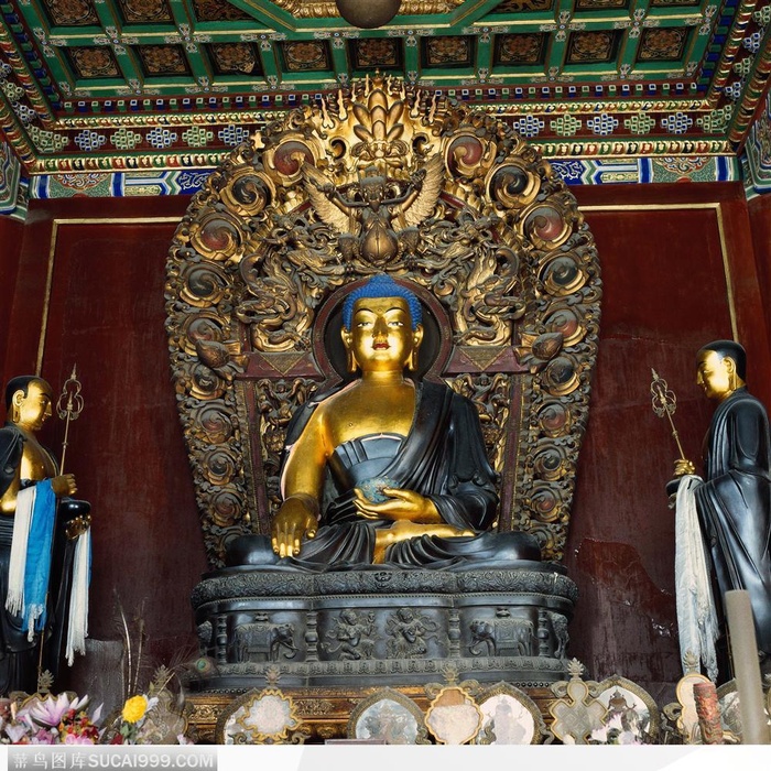 传统佛像-镀金的如来佛祖